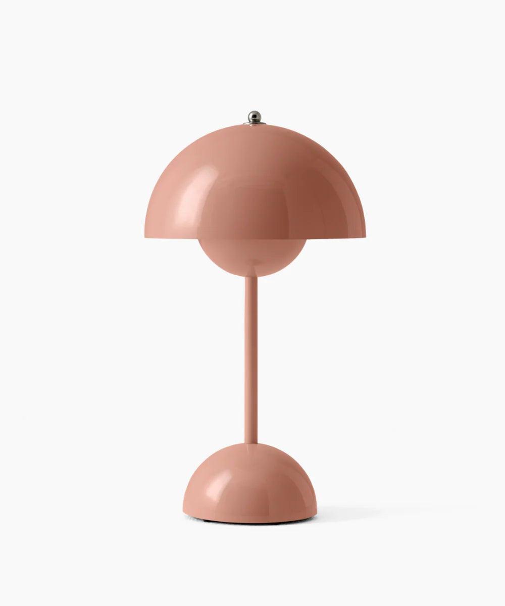 Flowerpot  – Stilren Bordslampa i Metall med LED-belysning
