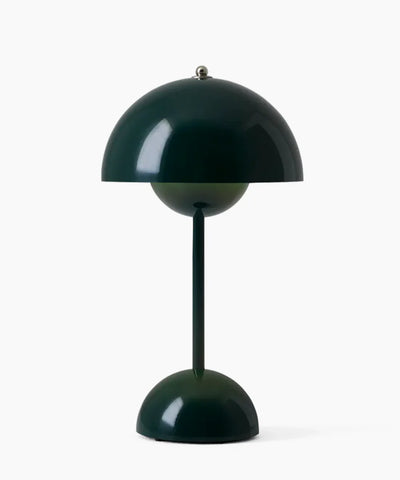 Flowerpot  – Stilren Bordslampa i Metall med LED-belysning